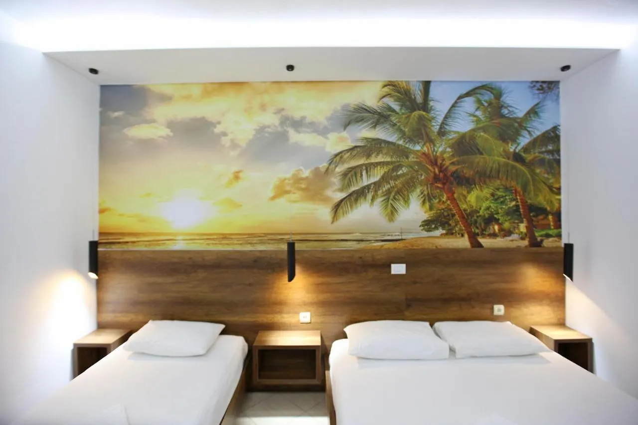 Ksamil Central Park Hotel