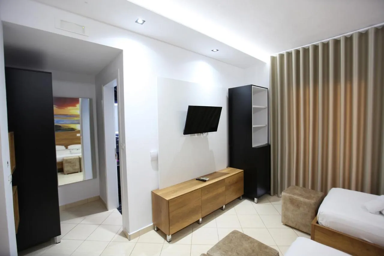Ksamil Central Park Hotel