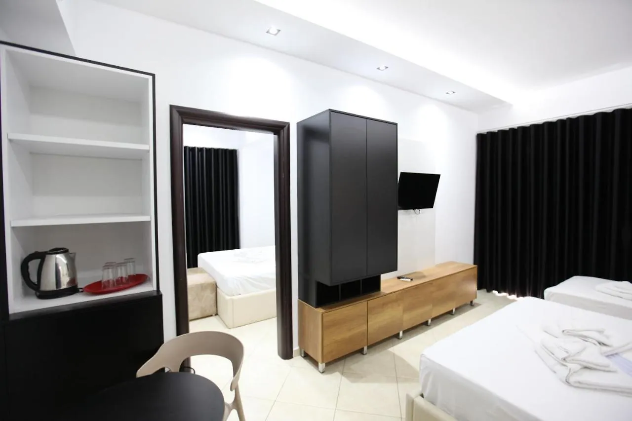 Ksamil Central Park Hotel