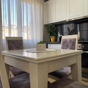 New Bazaar-apartment 1 Appartamento Tirana