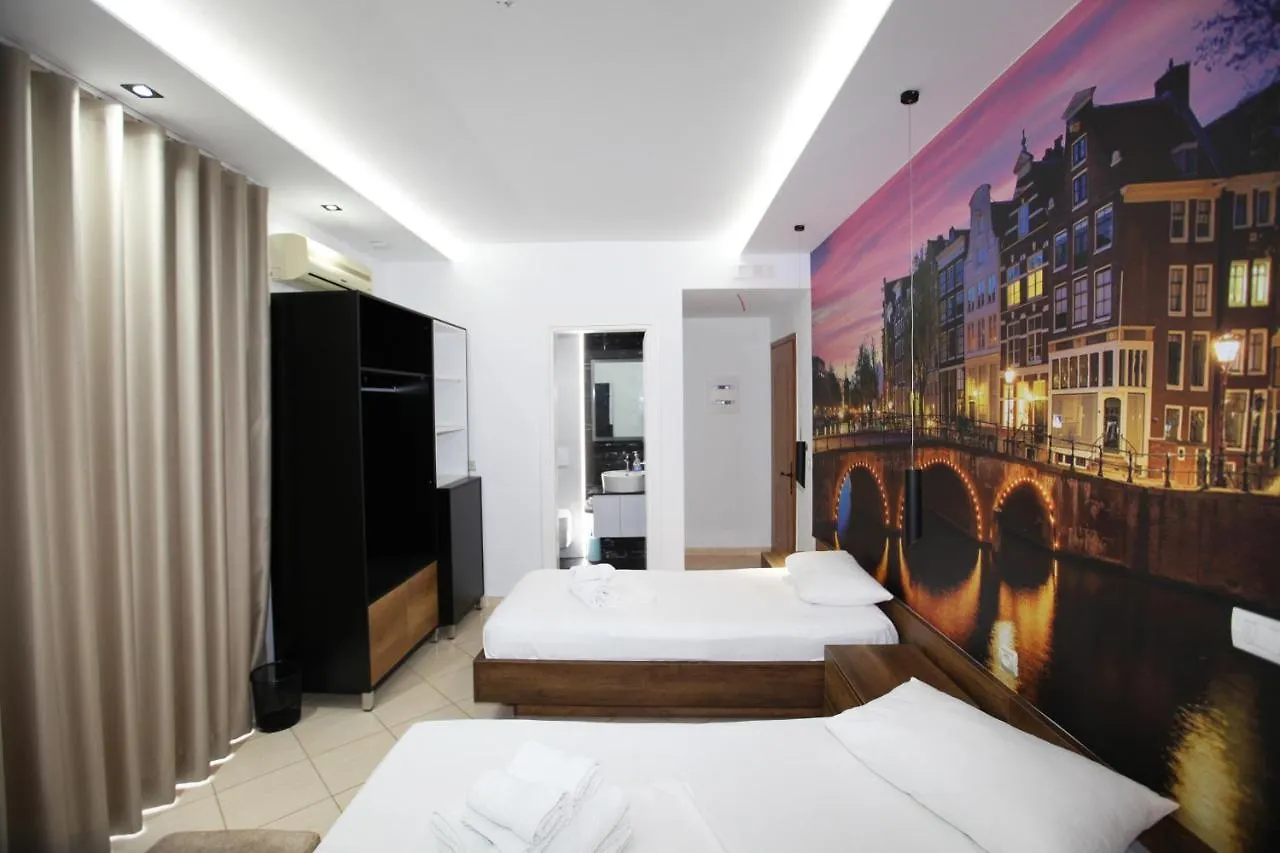 Ksamil Central Park Hotel