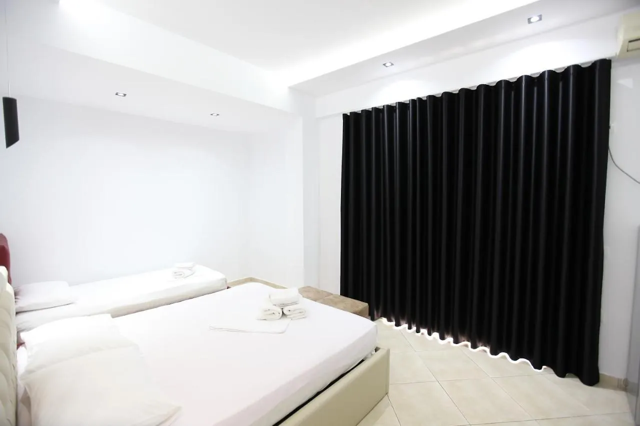 Ksamil Central Park Hotel
