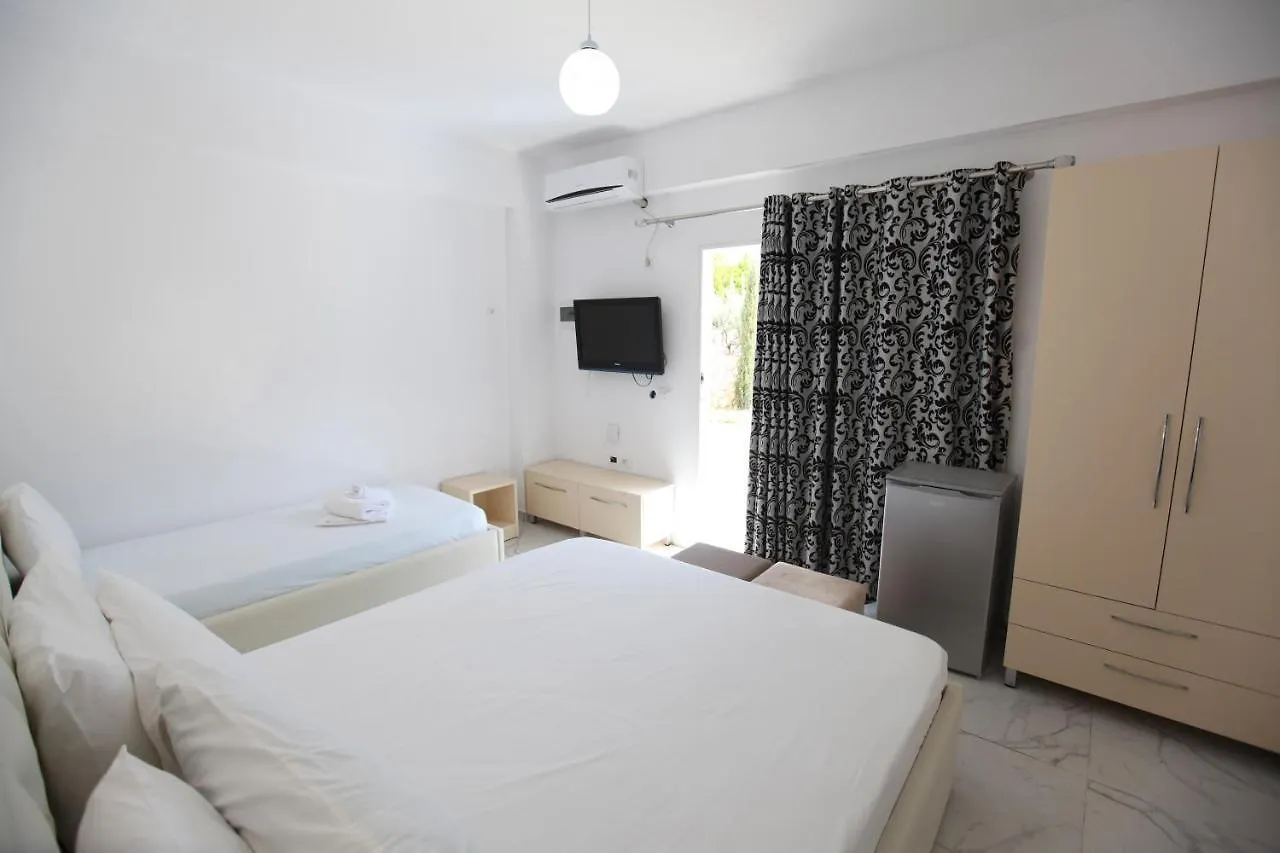 Ksamil Central Park Hotel